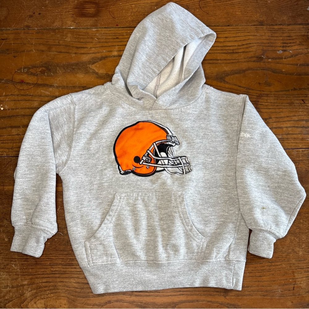 Vintage Reebok NFL kids Embroidered Cleveland Browns Helmet Grey 4T Hoodie